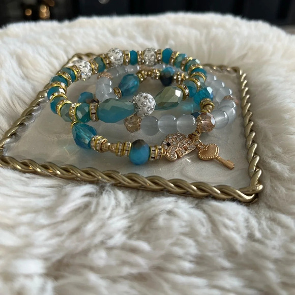 Handcrafted Beaded Crystal Charm Bracelet Set (3pc) NWOT - Picture 4 of 4